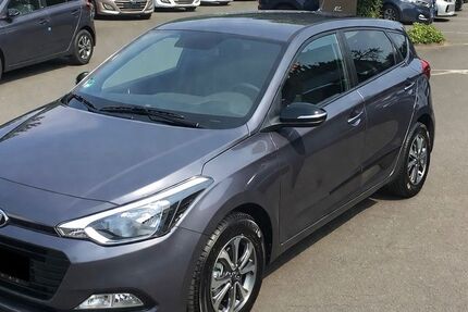 Hyundai i20 75.500 km 9.200 &euro; Dortmund 44267