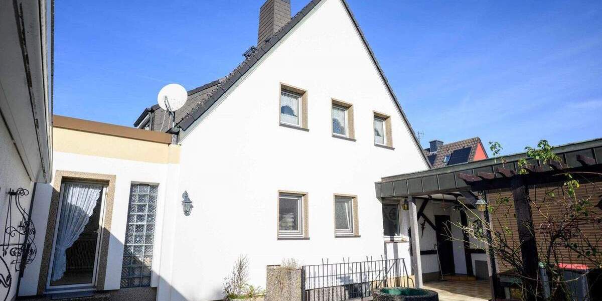 Vielseitiges Einfamilienhaus mit Einliegerwohnung in Lünen Niederaden 6 zimmer