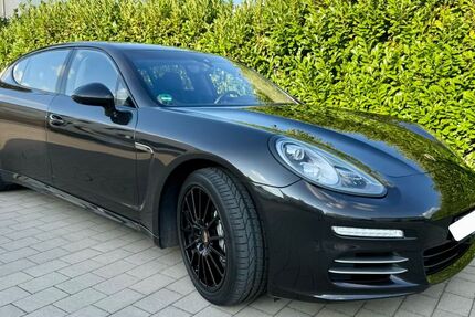 Porsche Panamera 69.808 km 39.990 &euro; Dortmund 44229