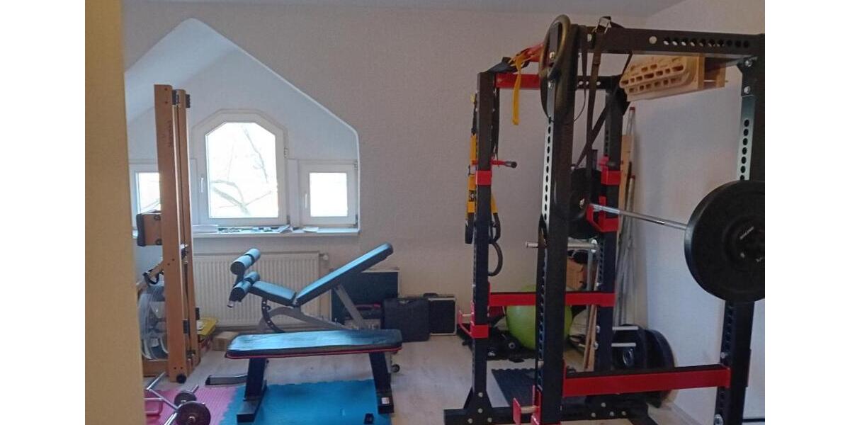 Dachgeschoßwohnung Oberhausen - 3.5 Zimmer, 100 m&sup2;, 195.000&euro; | Angebot:24979111