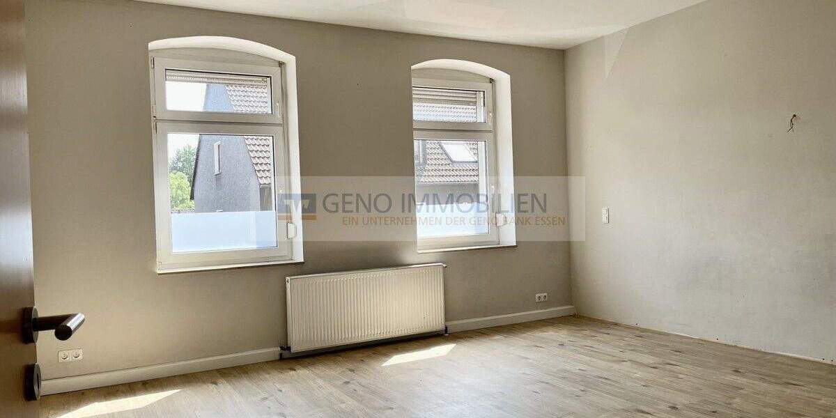 Mehrfamilienhaus, Wohnhaus Essen / Überruhr-Hinsel Überruhr-Hinsel - 9 Zimmer, 244 m&sup2;, 475.000&euro; | Angebot:25708871