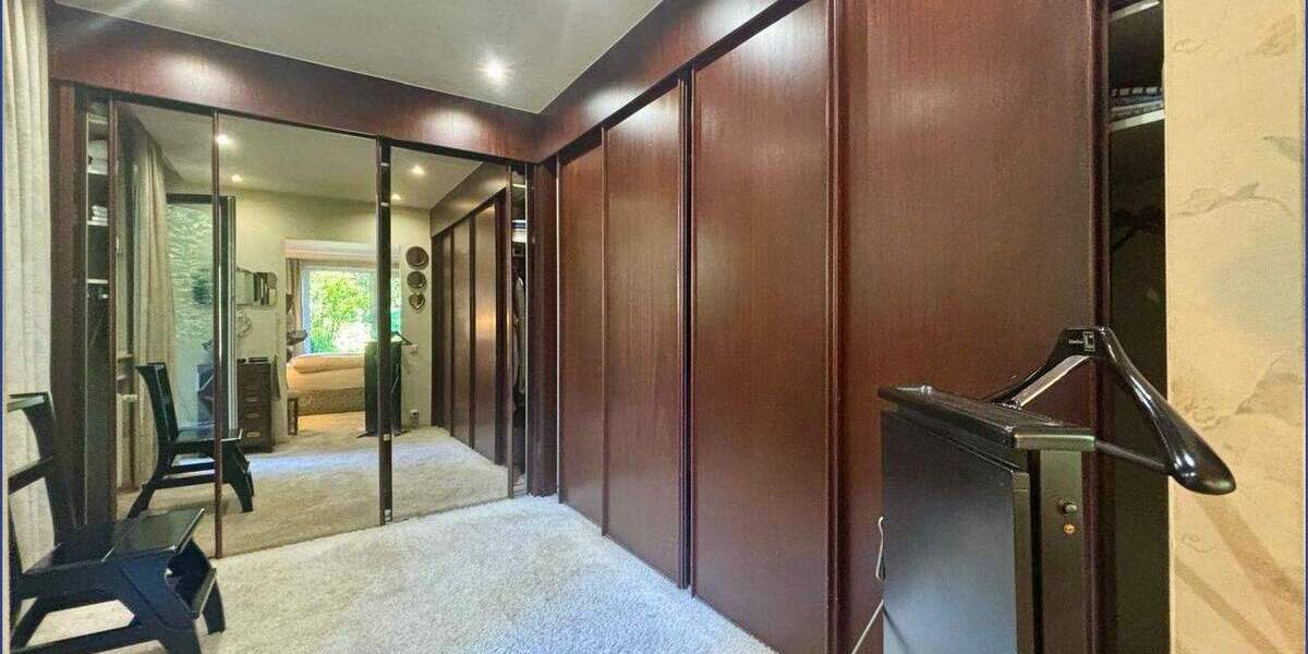 Repräsentative Terrassenwohnung in Mülheim-Holthausen mit Doppelgarage! 4 zimmer