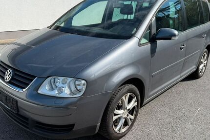 VW Touran 203.000 km 1.690 &euro; Wuppertal 42327
