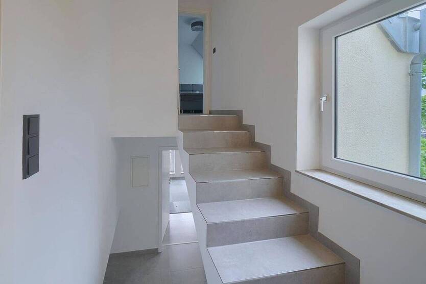 Modernes Haus mit Designküche, Sauna & Kamin in bevorzugter Lage in Herdecke