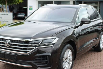 VW Touareg 71.100 km 41.770 € Lünen 44536