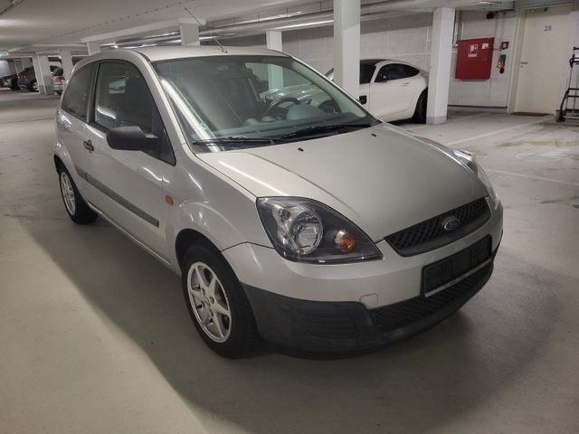 Ford Fiesta 160.000 km 1.700 &euro; Essen 45326