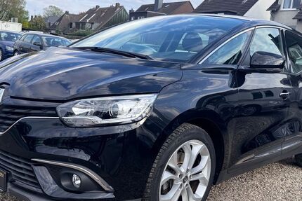 Renault Scenic 99.000 km 7.999 &euro; Essen 45355