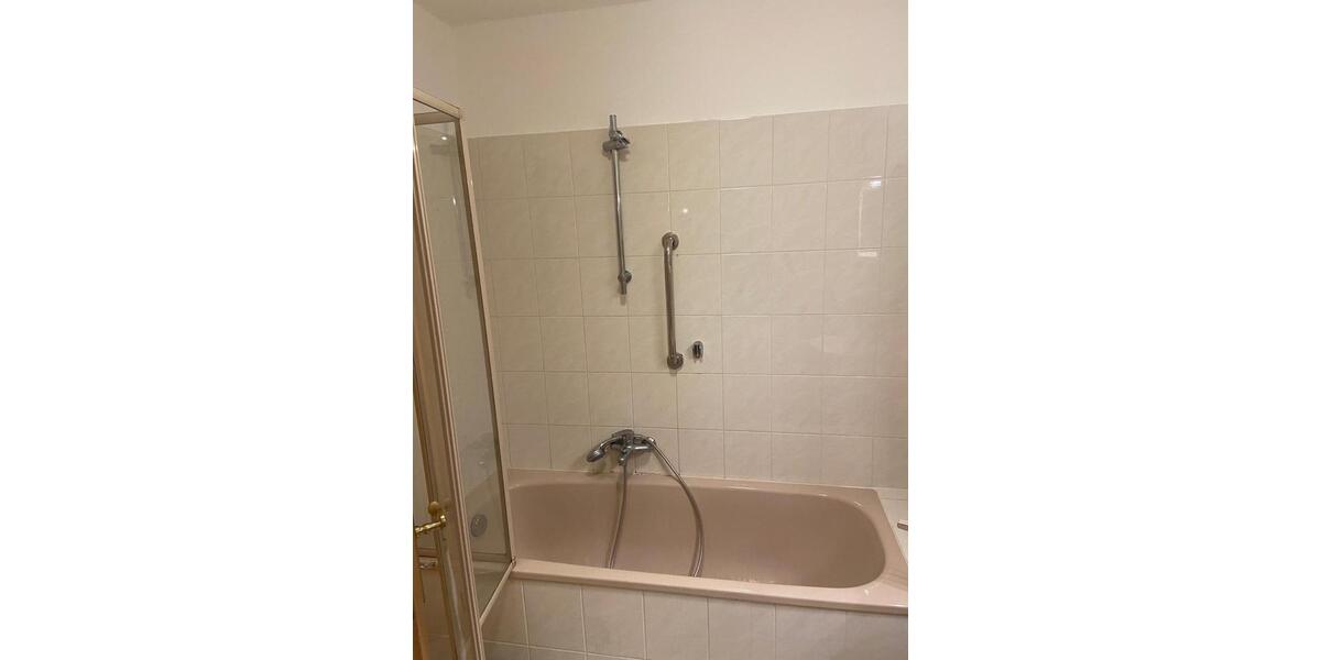 Etagenwohnung Wuppertal Gemarkung Ronsdorf - 1.5 Zimmer, 51 m&sup2;, 95.000&euro; | Angebot:26712177