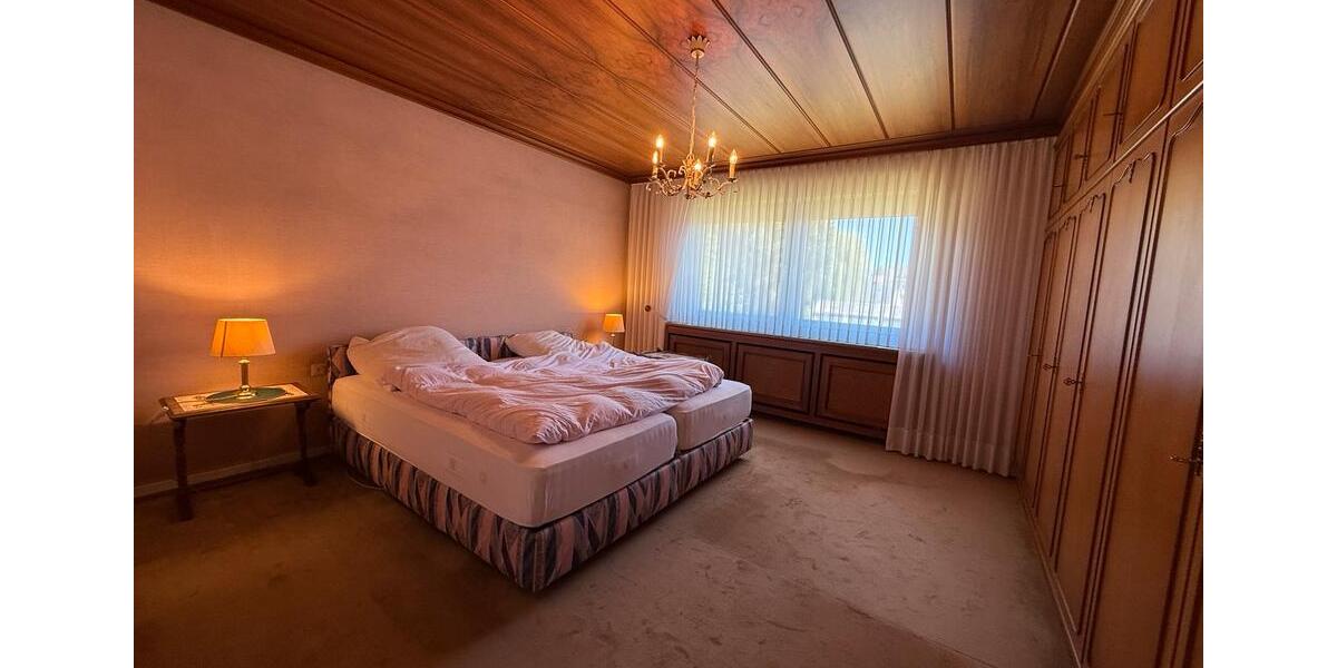 Einfamilienhaus Gladbeck - 7 Zimmer, 185 m&sup2;, 2.600&euro; | Angebot:26397453