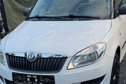 Skoda Fabia 84.257 km 4.980 &euro; Dortmund 44388