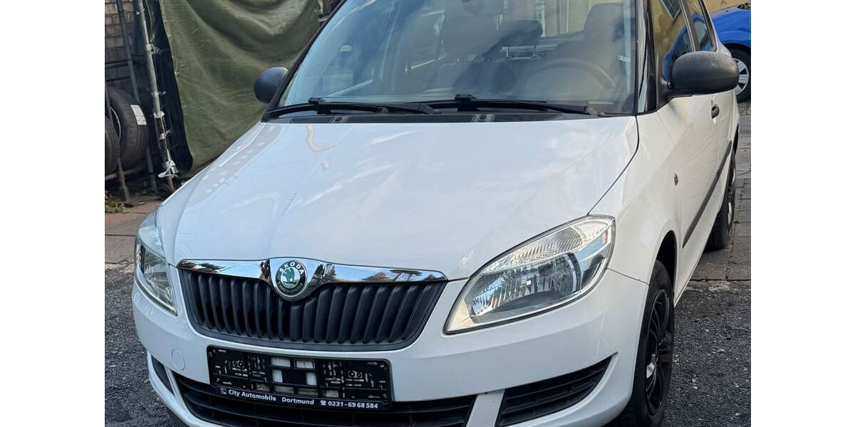 Skoda Fabia 84.257 km 4.980 &euro; Dortmund 44388