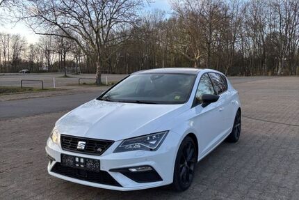 Seat Leon 95.800 km 16.400 &euro; Dortmund 44139