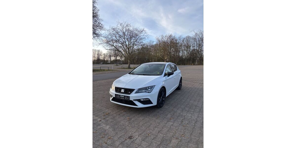 Seat Leon 95.800 km 16.400 &euro; Dortmund 44139