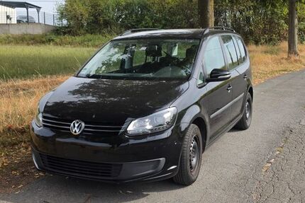 VW Touran 120.689 km 9.099 &euro; Dortmund 44149