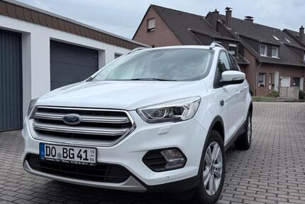 Ford Kuga 94.975 km 10.800 &euro; Dortmund 44388
