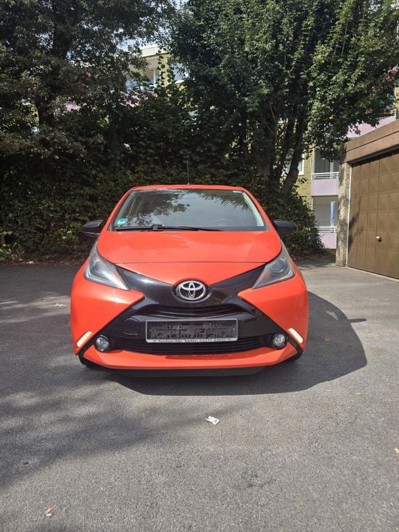 Toyota Aygo (X) 109.223 km 5.700 € Iserlohn 58638