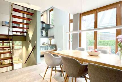 Haus zum Mieten in München 3.800 € 136 m²