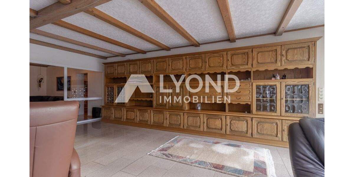 Etagenwohnung Hagen / Hohenlimburg Hohenlimburg - 5 Zimmer, 131 m&sup2;, 185.000&euro; | Angebot:25676930