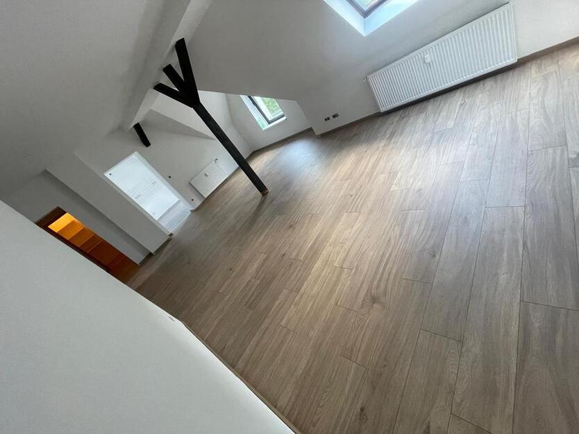 Dachgeschoss-Wohnung zu verkaufen zimmer