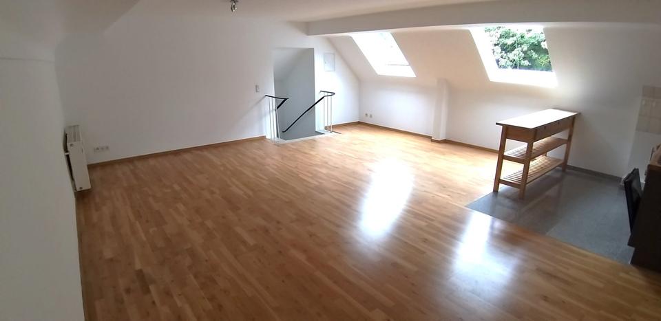 Dachgeschoßwohnung Wuppertal Gemarkung Elberfeld - 2 Zimmer, 60 m&sup2;, 575&euro; | Angebot:25753658