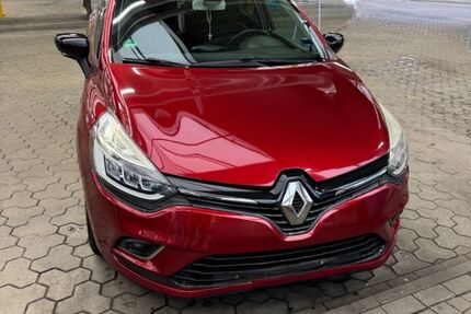 Renault Clio 109.000 km 6.800 &euro; Oberhausen 46147