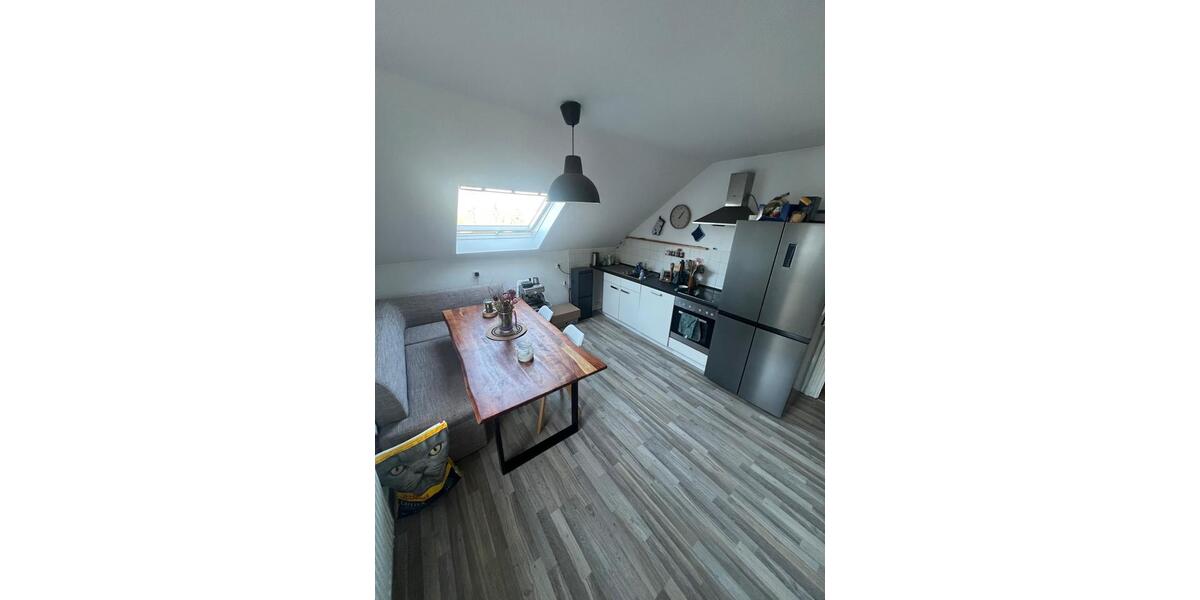 2,5-Zimmer-Dachgeschosswohnung in Mülheim-Speldorf ab 01.03.2026 2.5 zimmer