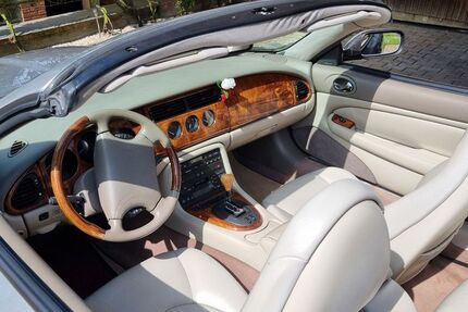 Jaguar XK8 166.000 km 16.450 &euro; Selm 59379