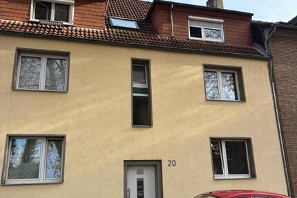 Provisionsfreies Mehrfamilienhaus mit Garten und Stellplatz 11 zimmer