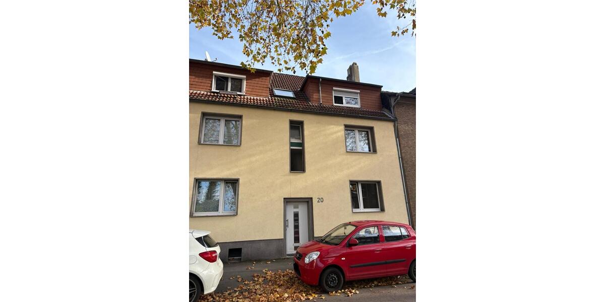 Provisionsfreies Mehrfamilienhaus mit Garten und Stellplatz 11 zimmer