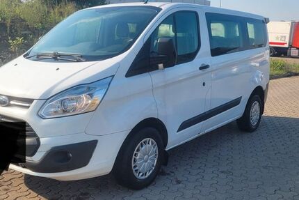 Ford Transit Custom 157.000 km 9.999 € Essen 45279