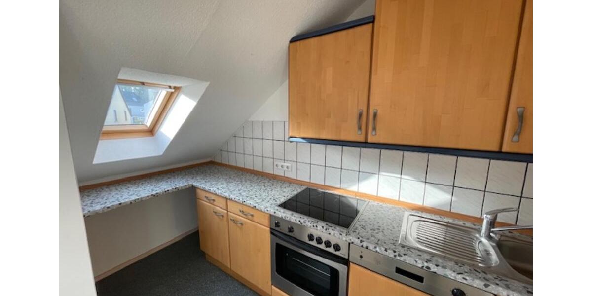 Dachgeschoßwohnung Heiligenhaus - 2 Zimmer, 42 m&sup2;, 410&euro; | Angebot:25418594