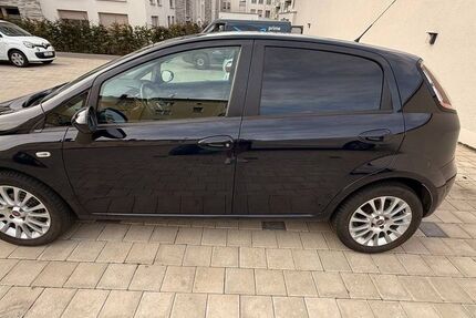 Fiat Punto 156.600 km 3.900 € Wuppertal 42277
