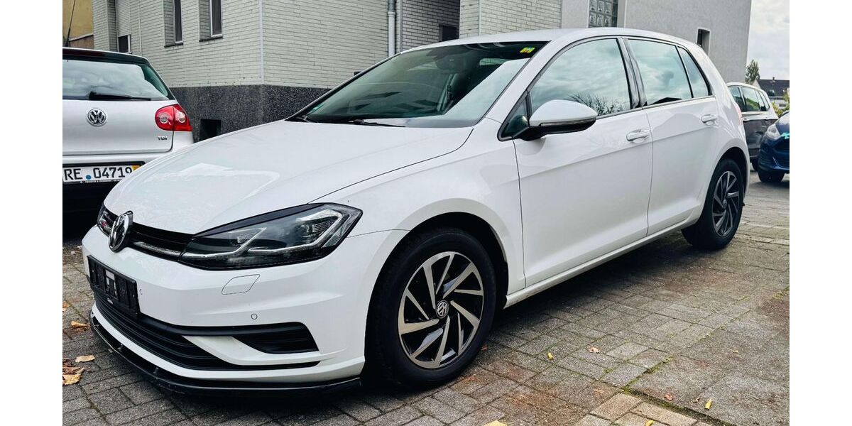 VW Golf 201.000 km 10.790 &euro; Recklinghausen 45659