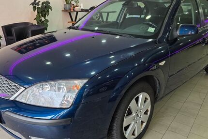Ford Mondeo 183.000 km 1.490 &euro; Recklinghausen 45661
