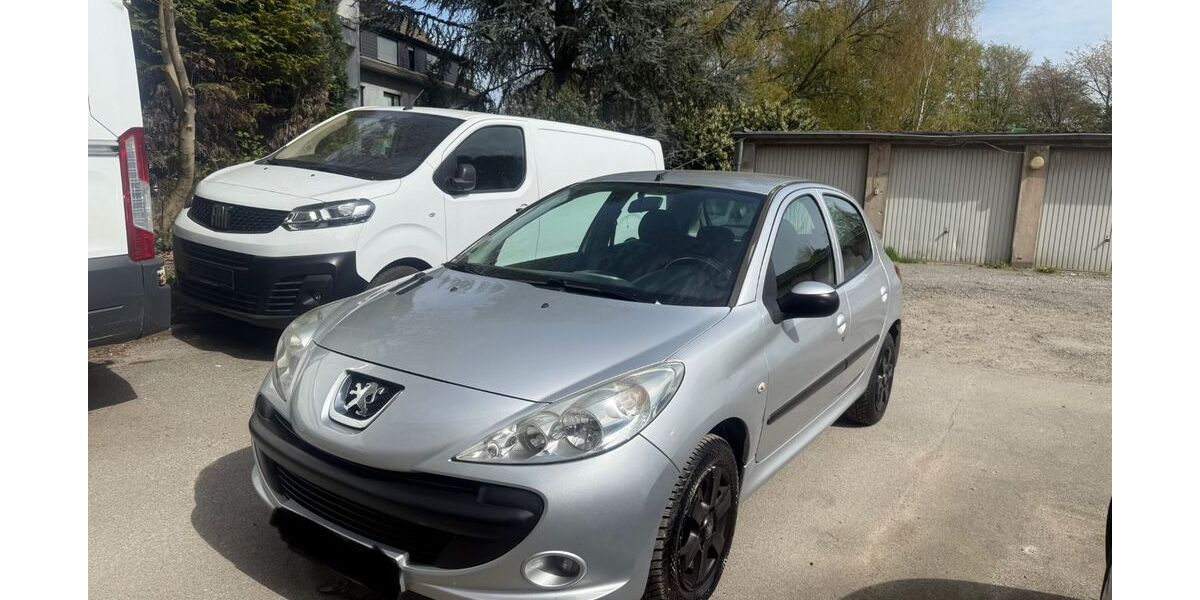 Peugeot 206 187.000 km 1.700 &euro; Essen 45143