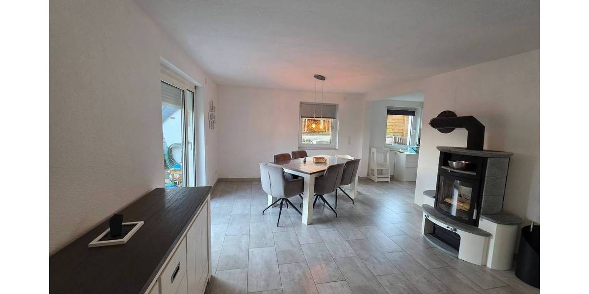 Doppelhaushälfte + Mehrfamilienhaus in 42549 Velbert 9 zimmer