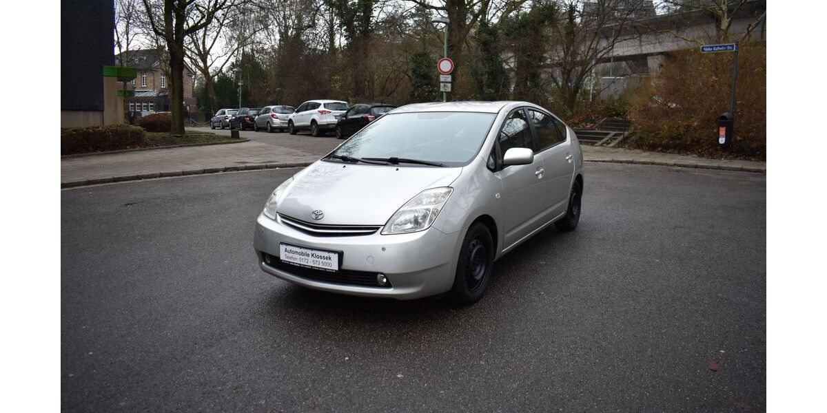 Toyota Prius 130.200 km 5.999 &euro; Essen 45276