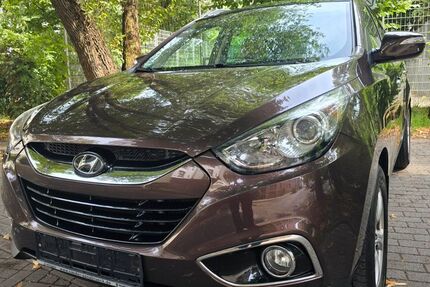 Hyundai ix35 173.000 km 8.400 € Essen 45144