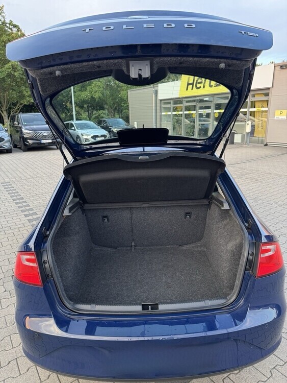 Seat Toledo IV 76.000 km 11.900 € Essen 45121