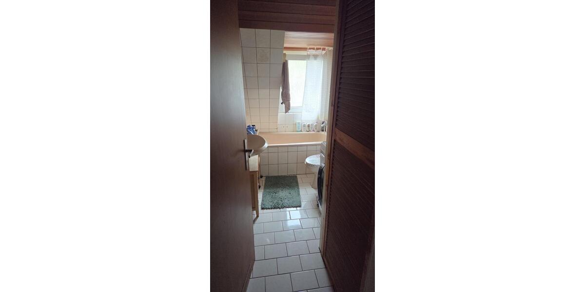 Dachgeschoßwohnung Oberhausen Biefang - 2 Zimmer, 46 m&sup2;, 375&euro; | Angebot:26577539