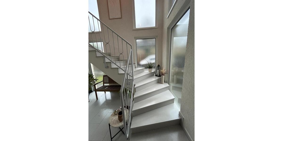 Dachgeschoßwohnung Hattingen Blankenstein - 3.5 Zimmer, 102 m&sup2;, 1.150&euro; | Angebot:24122825