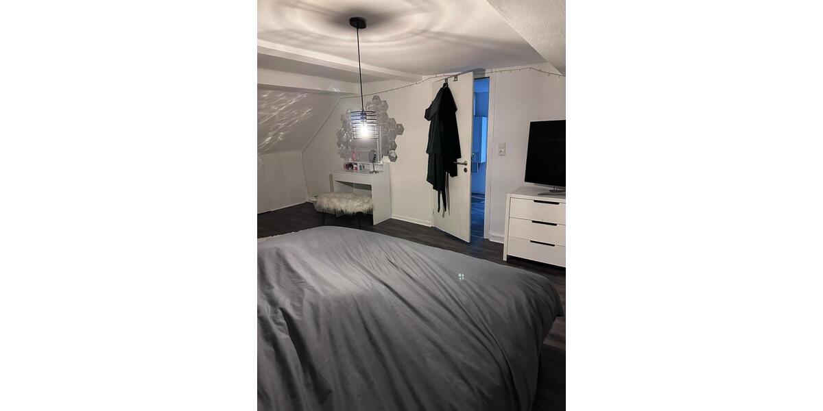 Dachgeschoßwohnung Herne Sodingen - 2.5 Zimmer, 55 m&sup2;, 470&euro; | Angebot:25632977