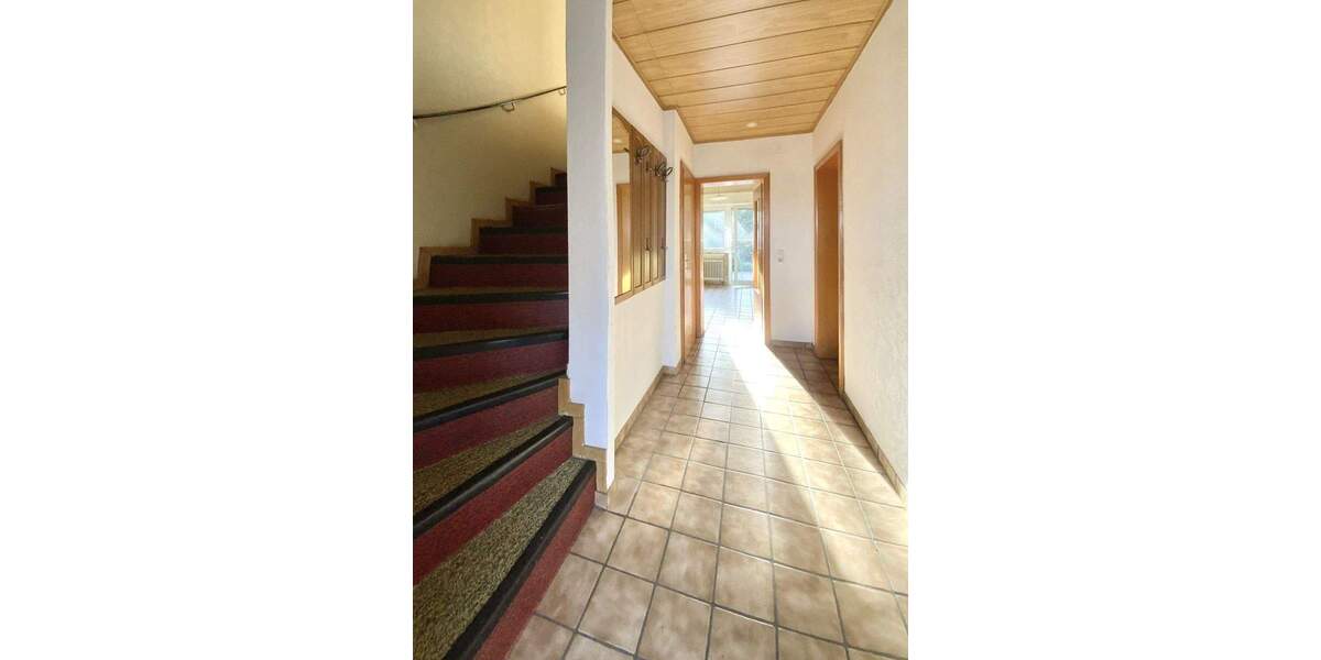 GENIESSEN SIE ZENTRALITÄT UND EIN GROSSZÜGIGES WOHNEN! 5 zimmer