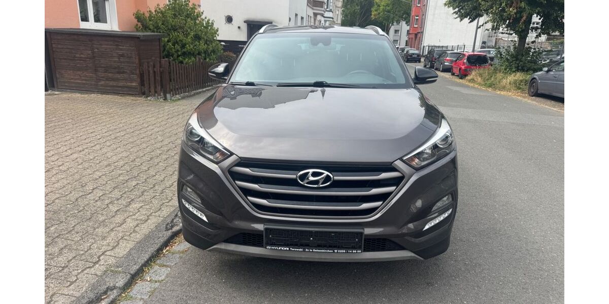 Hyundai TUCSON 122.000 km 12.599 &euro; Gelsenkirchen 45879