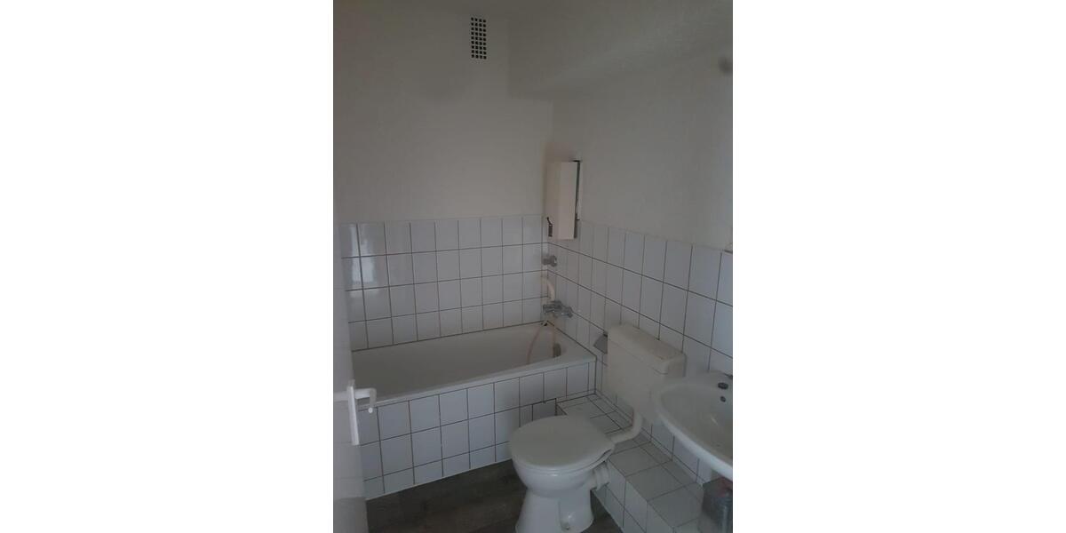 Etagenwohnung Gelsenkirchen - 1 Zimmer, 27 m&sup2;, 270&euro; | Angebot:26678021