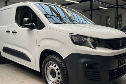 Peugeot Partner 72.000 km 11.400 &euro; Velbert 42551