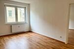 Frisch sanierte Wohnung mit Balkon! 3 zimmer