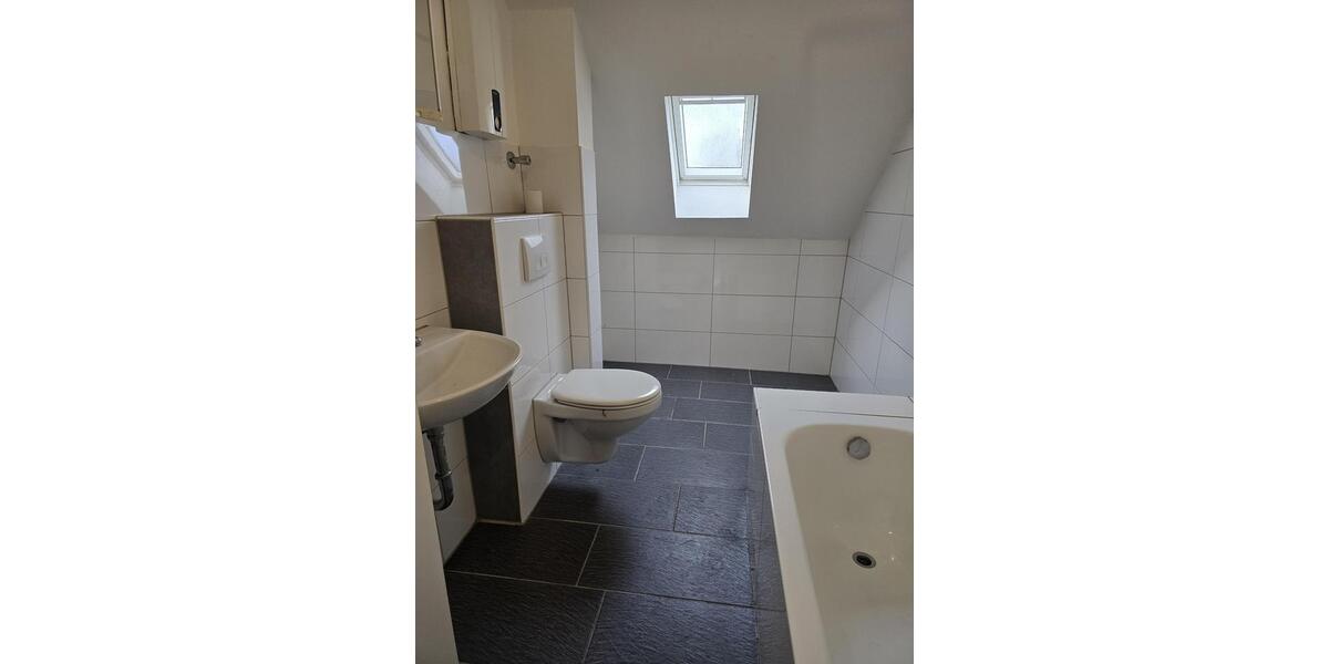 Schöne und großzügige 3-Zimmer-DG-Wohnung in Herne 3 zimmer