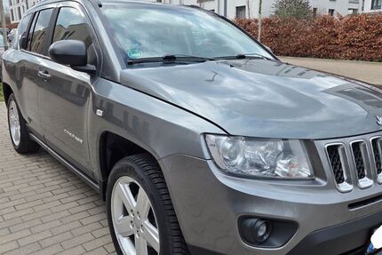 Jeep Compass 132.456 km 8.990 &euro; Dortmund 44263